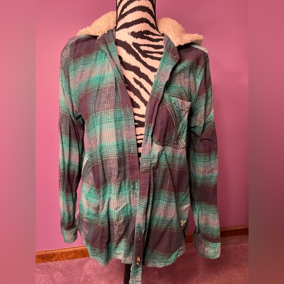 American Eagle, size LG, color plaid - Picture 1 of 2